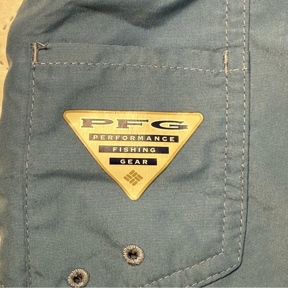 Columbia PGF Performance Fishing Gear Blue Board Shorts Size 36 - Picture 5 of 9